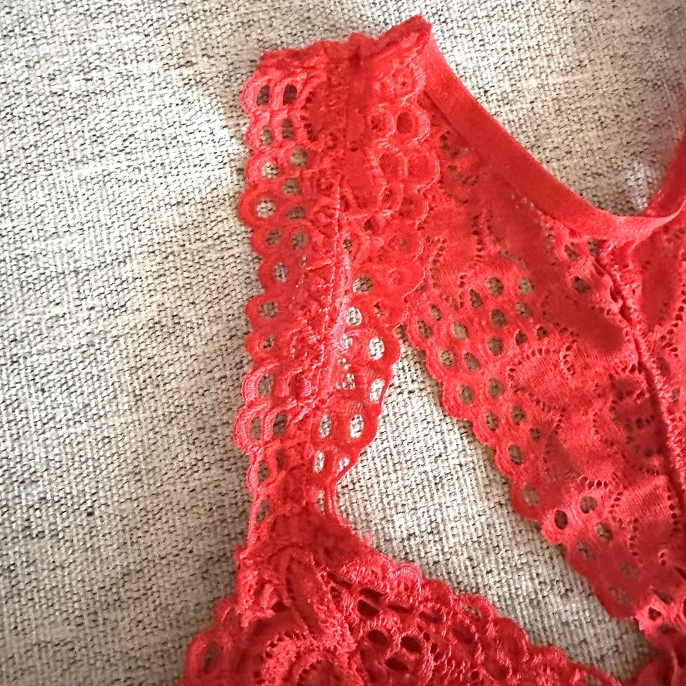 Aerie Racerback Eyelet Lace Bralette XL Red‎ Chilli Endless Lace - Picture 3 of 9